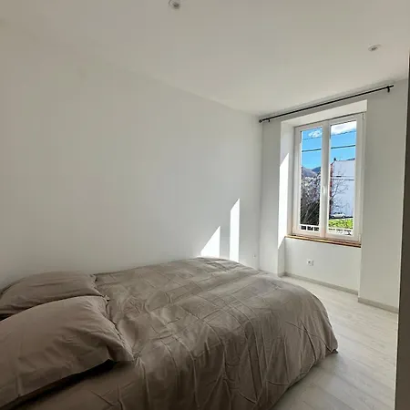 Apartment 5 N2